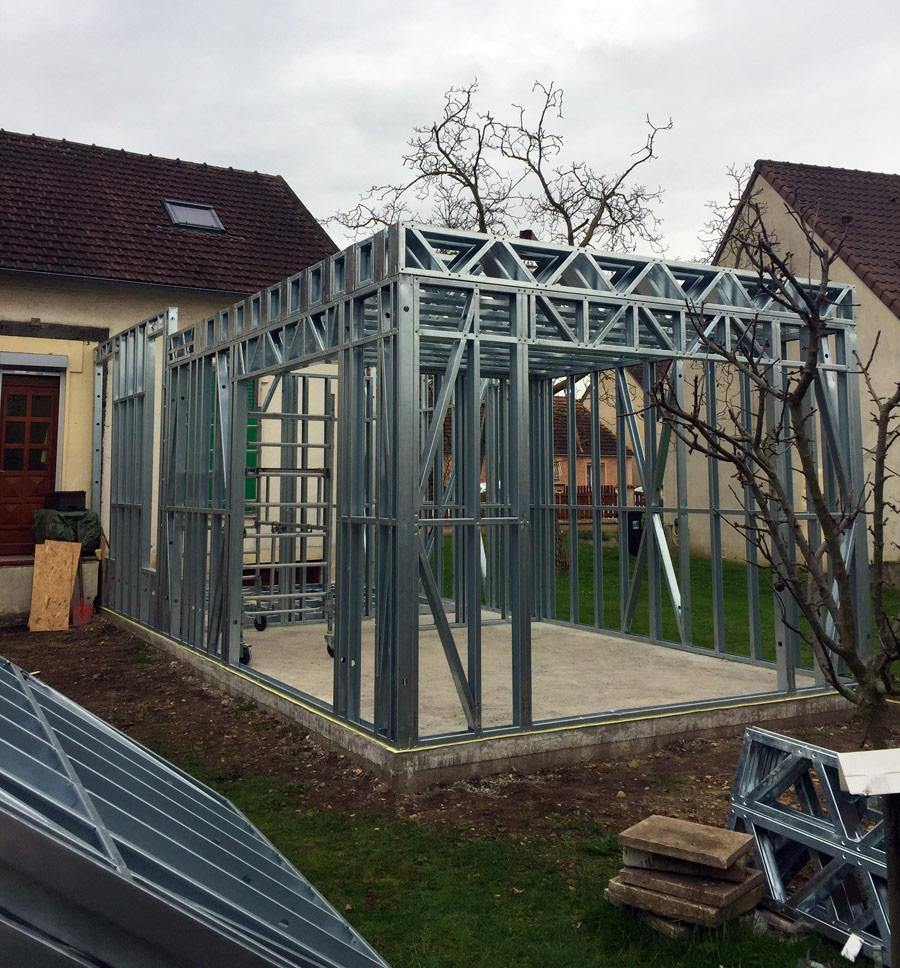 Extension maison contemporaine structure metallique